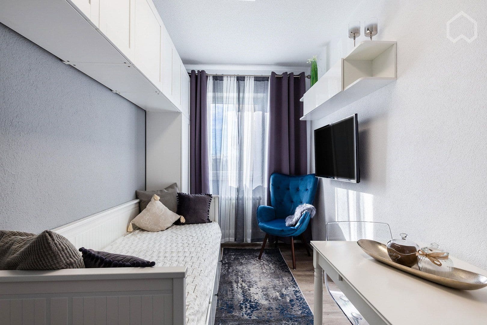 Pronájem bytu 1+1 16 m², Kronenstr. 16, Meersburg, Bádensko-Württembersko Pronájem bytu 1+1 16 m², Kronenstr. 16, Meersburg, Bádensko-Württembersko