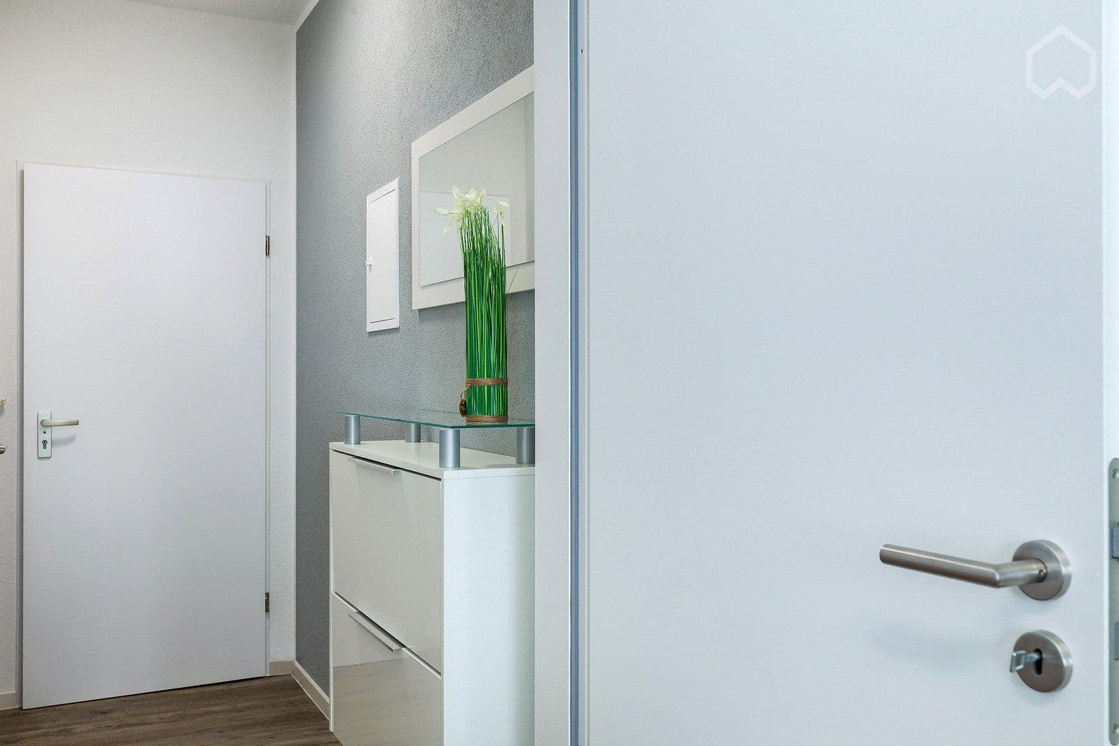 Pronájem bytu 1+1 16 m², Kronenstr. 16, Meersburg, Bádensko-Württembersko Pronájem bytu 1+1 16 m², Kronenstr. 16, Meersburg, Bádensko-Württembersko
