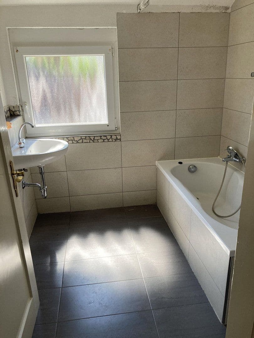 Pronájem bytu 4+1 90 m², Karlstr. 10, Alpirsbach, Bádensko-Württembersko Pronájem bytu 4+1 90 m², Karlstr. 10, Alpirsbach, Bádensko-Württembersko