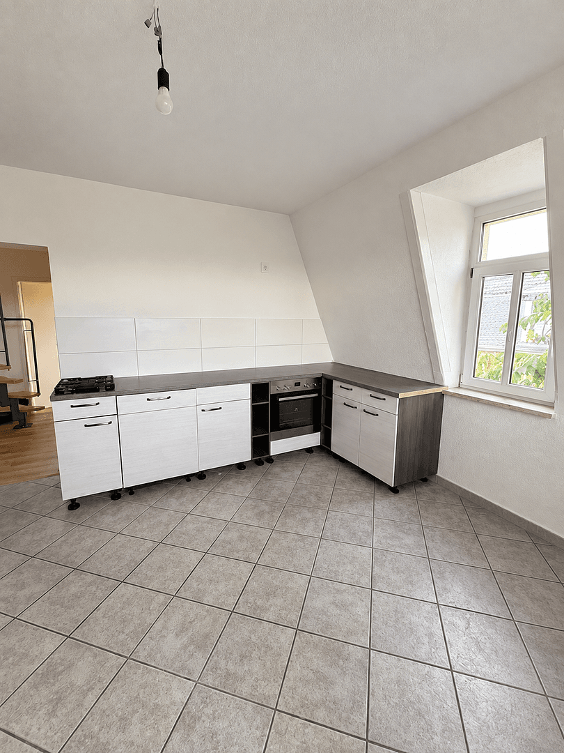 Pronájem bytu 3+1 74 m², Körnestraße 2, Freital, Sasko Pronájem bytu 3+1 74 m², Körnestraße 2, Freital, Sasko