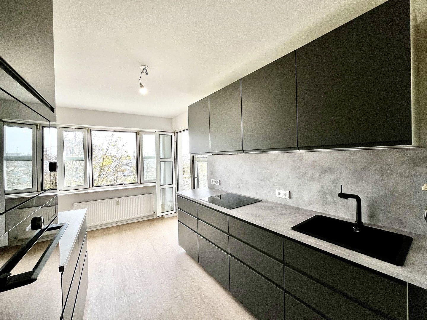 Prodej bytu 4+1 91 m², Rosa-Luxemburg-Platz 3, München, Bavorsko Prodej bytu 4+1 91 m², Rosa-Luxemburg-Platz 3, München, Bavorsko