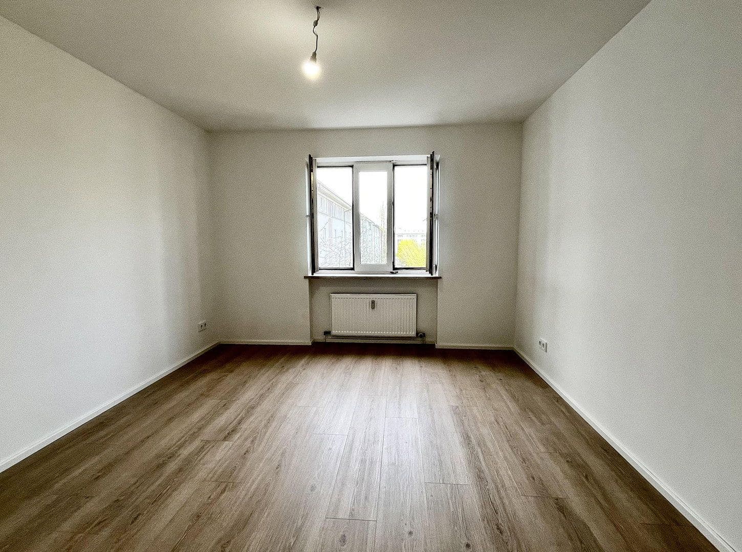 Prodej bytu 4+1 91 m², Rosa-Luxemburg-Platz 3, München, Bavorsko Prodej bytu 4+1 91 m², Rosa-Luxemburg-Platz 3, München, Bavorsko