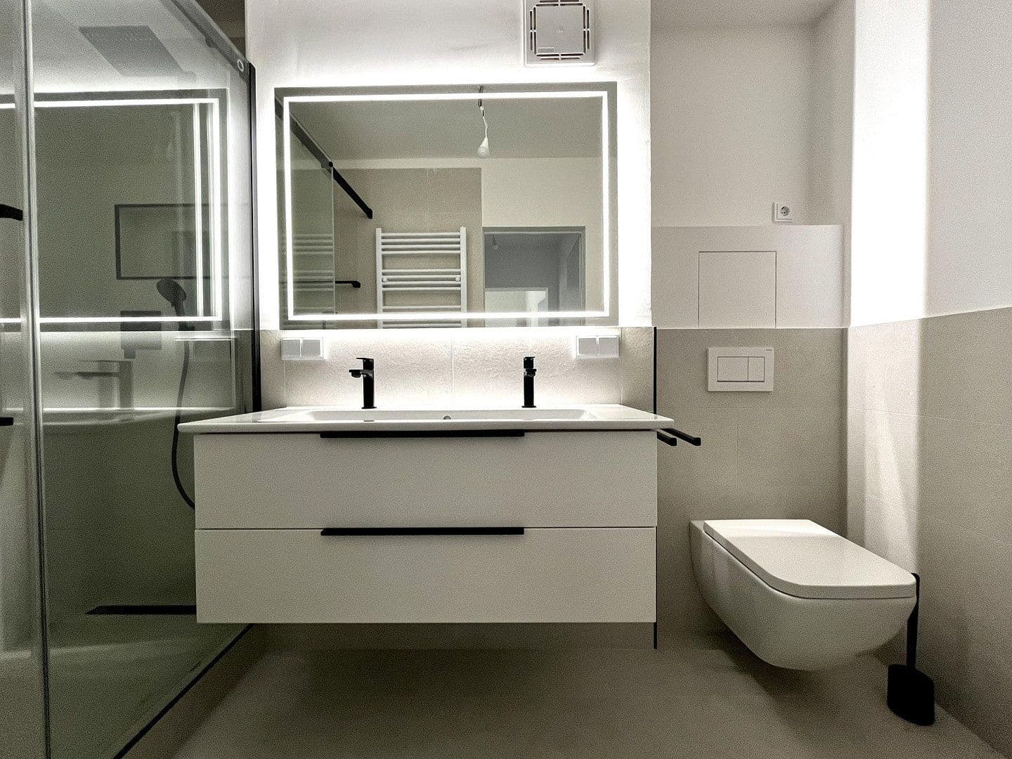 Prodej bytu 4+1 91 m², Rosa-Luxemburg-Platz 3, München, Bavorsko Prodej bytu 4+1 91 m², Rosa-Luxemburg-Platz 3, München, Bavorsko