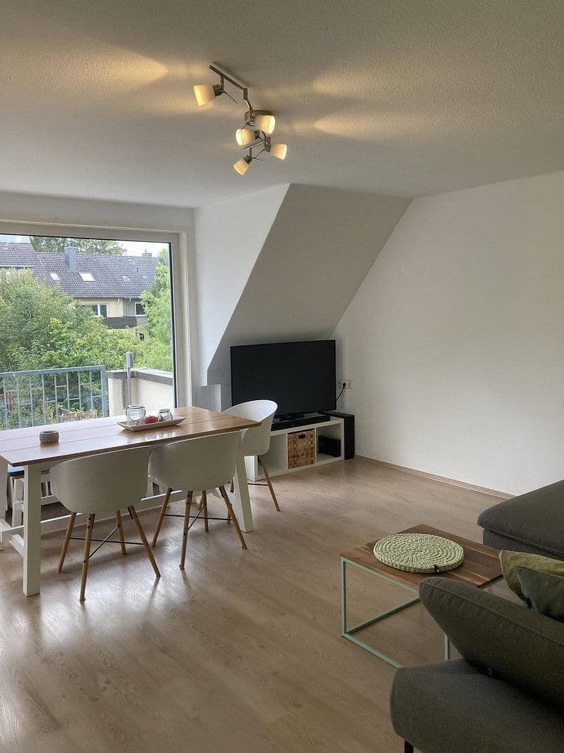 Pronájem bytu 3+1 77 m², Baurath-Sommer-Strasse, Hameln, Dolní Sasko Pronájem bytu 3+1 77 m², Baurath-Sommer-Strasse, Hameln, Dolní Sasko
