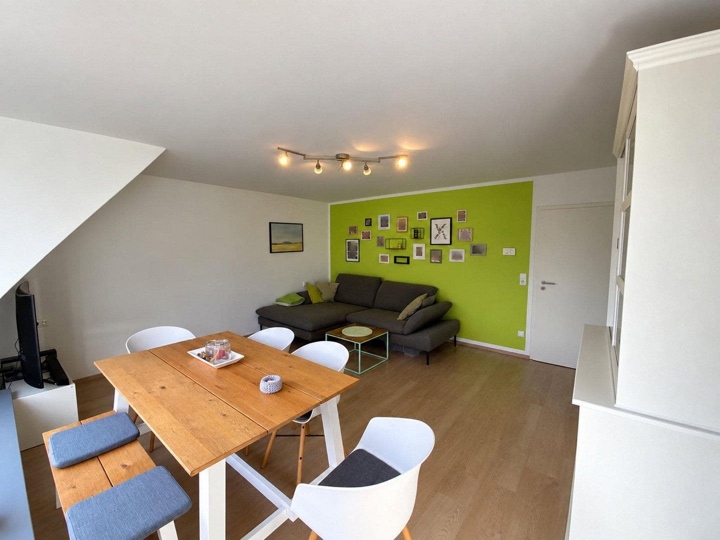 Pronájem bytu 3+1 77 m², Baurath-Sommer-Strasse, Hameln, Dolní Sasko Pronájem bytu 3+1 77 m², Baurath-Sommer-Strasse, Hameln, Dolní Sasko