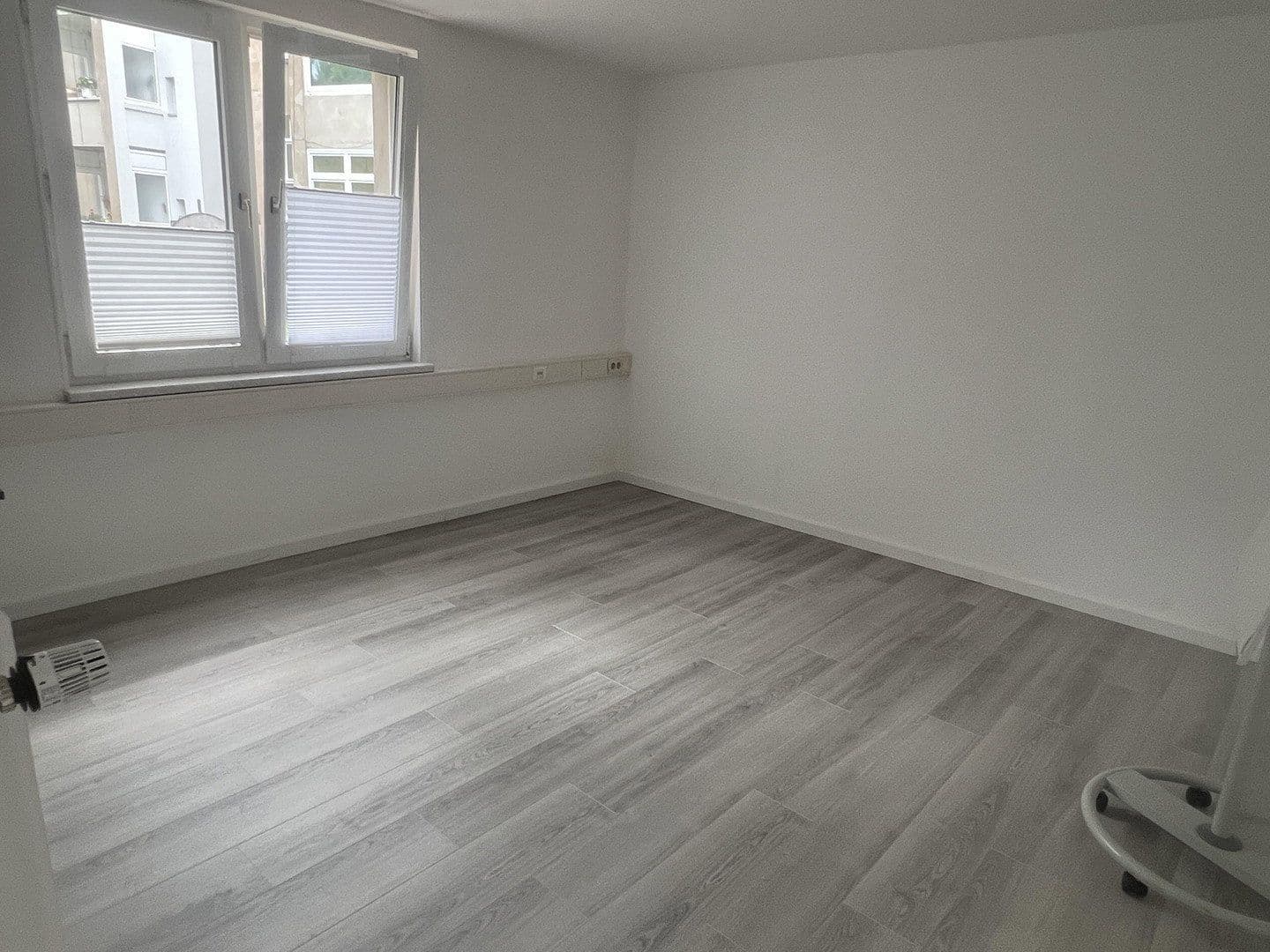 Prodej domu 334 m², pozemek 1.268 m², Hannoversche Straße 30, Seelze, Dolní Sasko Prodej domu 334 m², pozemek 1.268 m², Hannoversche Straße 30, Seelze, Dolní Sasko