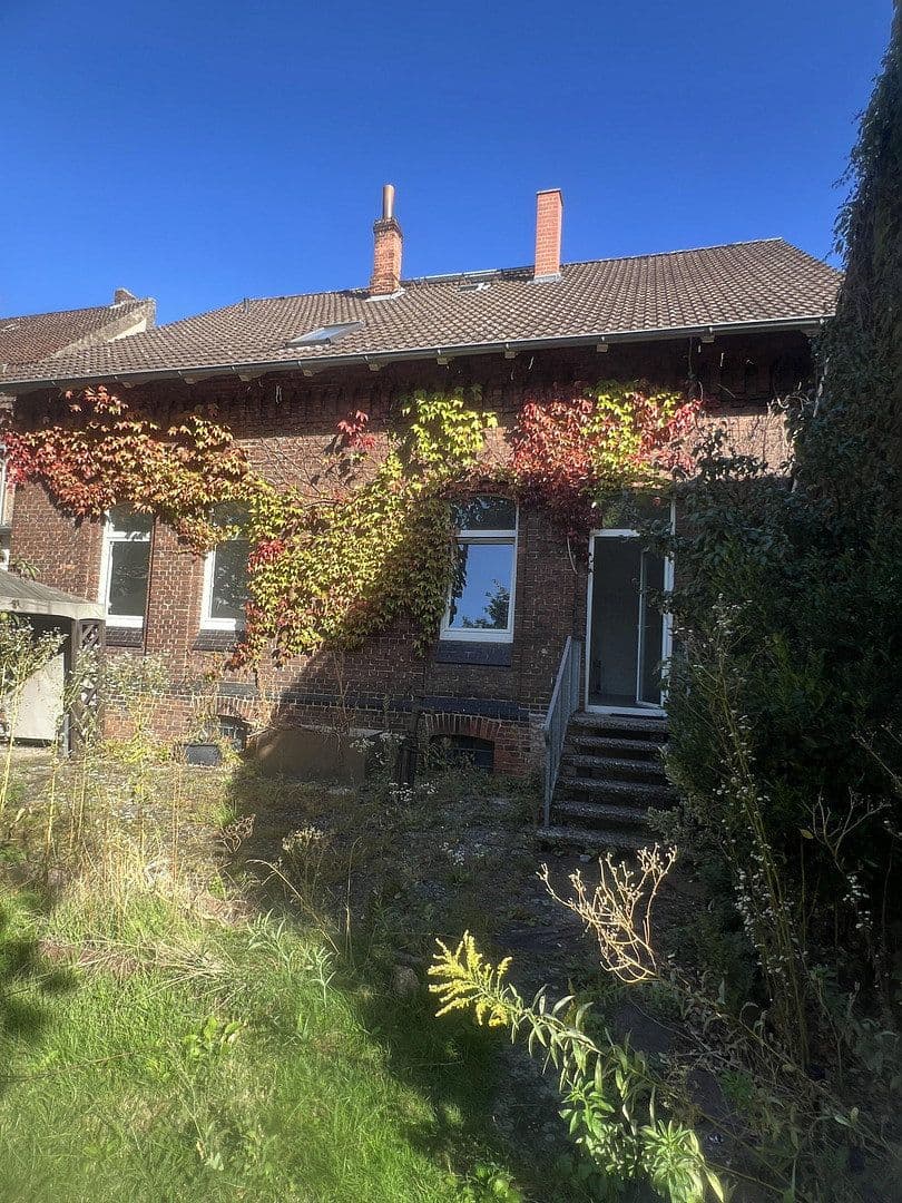 Prodej domu 334 m², pozemek 1.268 m², Hannoversche Straße 30, Seelze, Dolní Sasko Prodej domu 334 m², pozemek 1.268 m², Hannoversche Straße 30, Seelze, Dolní Sasko