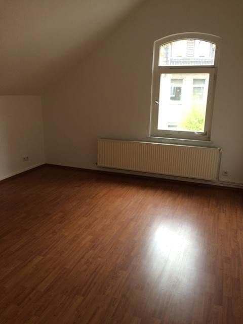 Prodej domu 334 m², pozemek 1.268 m², Hannoversche Straße 30, Seelze, Dolní Sasko Prodej domu 334 m², pozemek 1.268 m², Hannoversche Straße 30, Seelze, Dolní Sasko