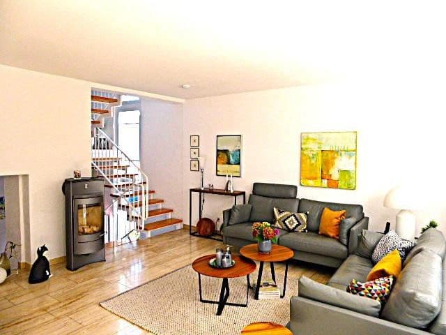 Prodej domu 120 m², pozemek 413 m², Wetter (Ruhr), Severní Porýní-Vestfálsko Prodej domu 120 m², pozemek 413 m², Wetter (Ruhr), Severní Porýní-Vestfálsko