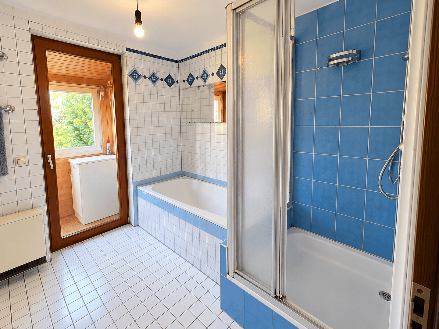 Prodej domu 250 m², pozemek 1.001 m², Dobelstraße 1, Bad Boll, Bádensko-Württembersko Prodej domu 250 m², pozemek 1.001 m², Dobelstraße 1, Bad Boll, Bádensko-Württembersko