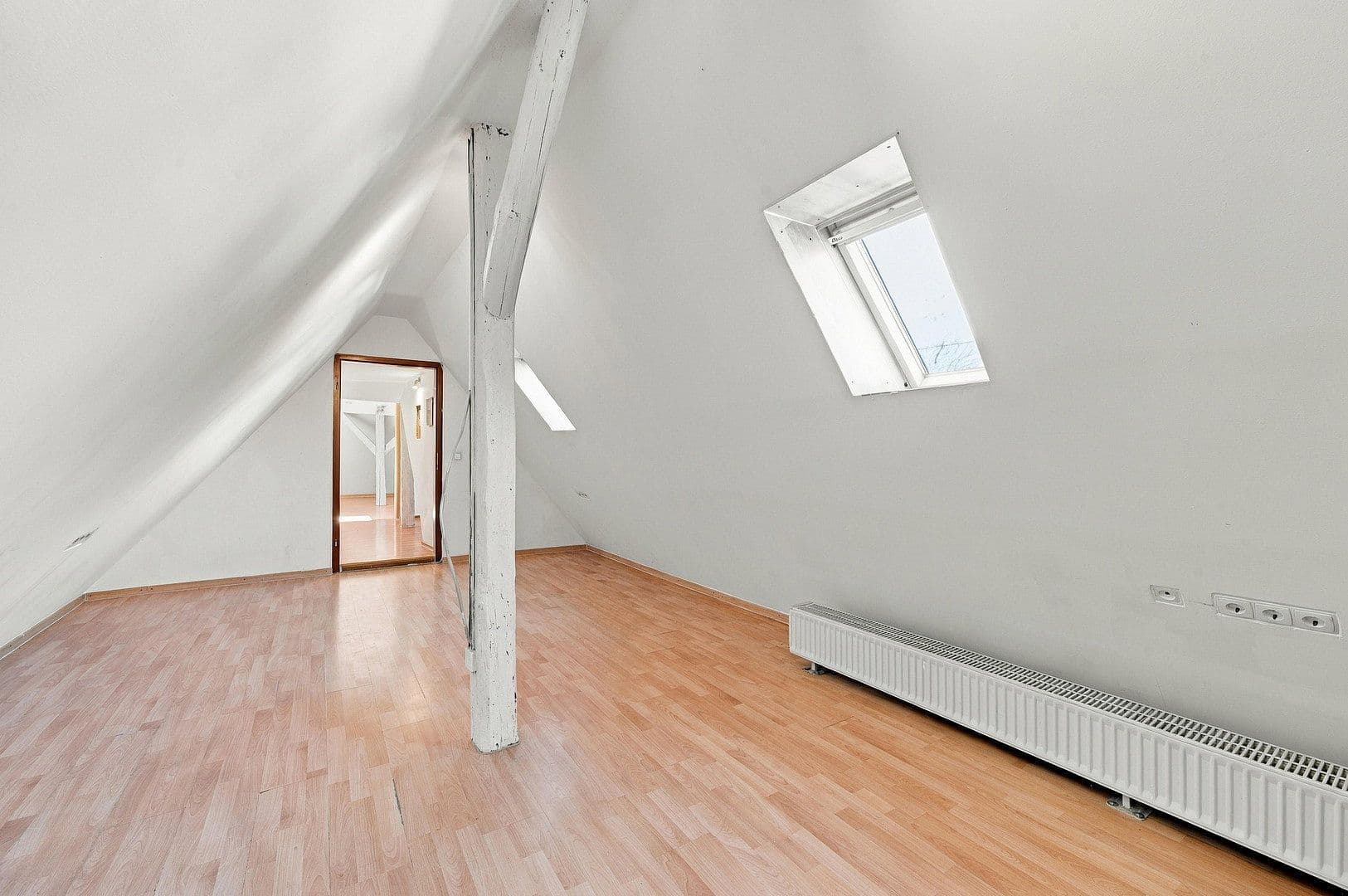 Prodej domu 200 m², pozemek 271 m², Flein, Bádensko-Württembersko Prodej domu 200 m², pozemek 271 m², Flein, Bádensko-Württembersko