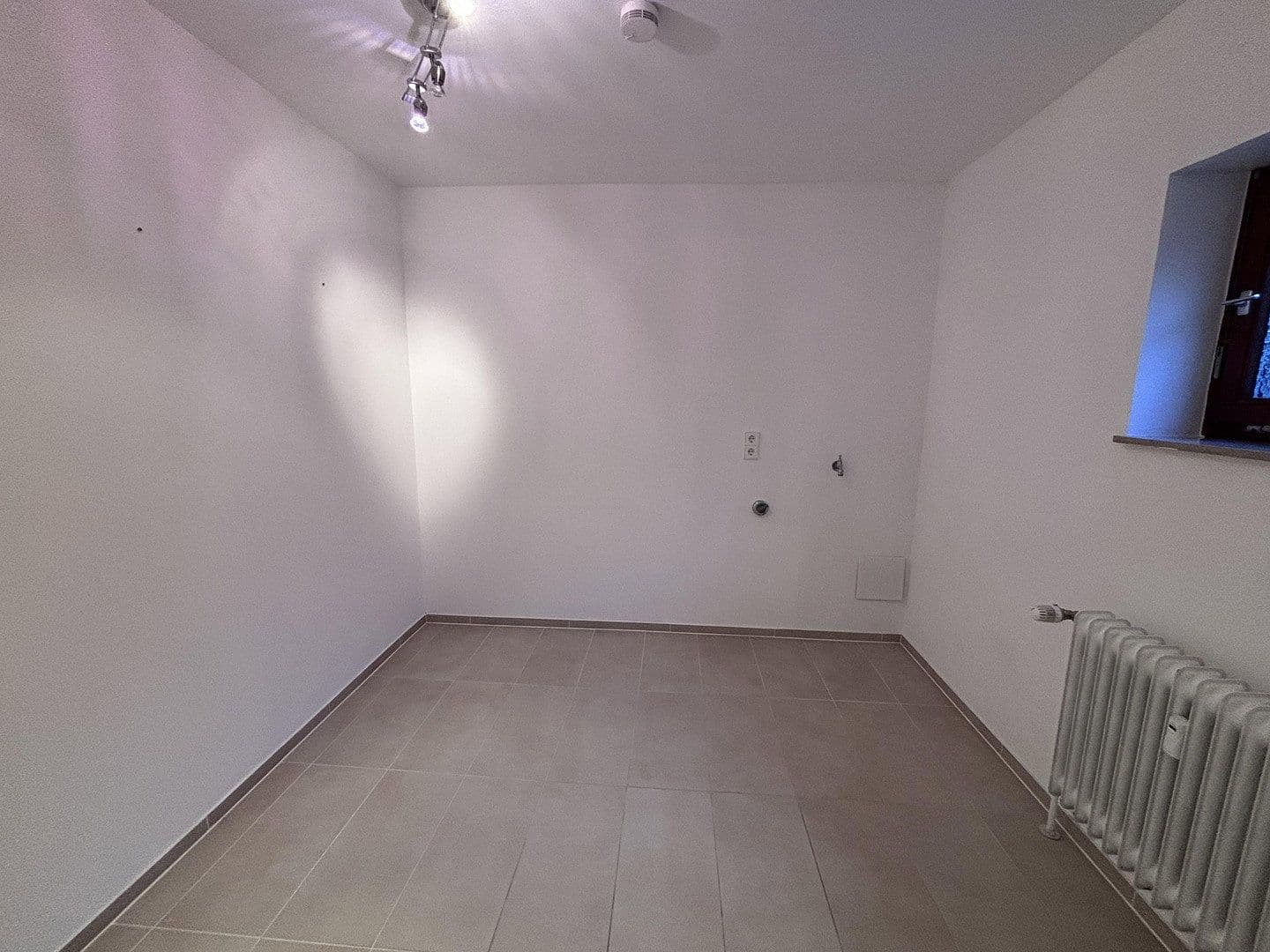 Pronájem bytu 2+1 66 m², Aidlingen, Bádensko-Württembersko Pronájem bytu 2+1 66 m², Aidlingen, Bádensko-Württembersko