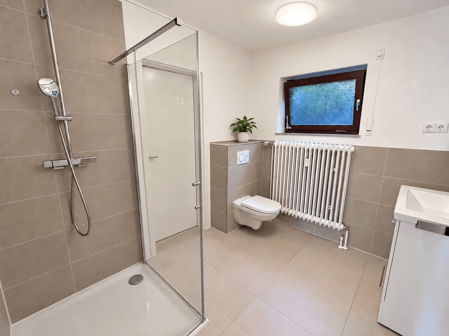 Pronájem bytu 2+1 66 m², Aidlingen, Bádensko-Württembersko Pronájem bytu 2+1 66 m², Aidlingen, Bádensko-Württembersko