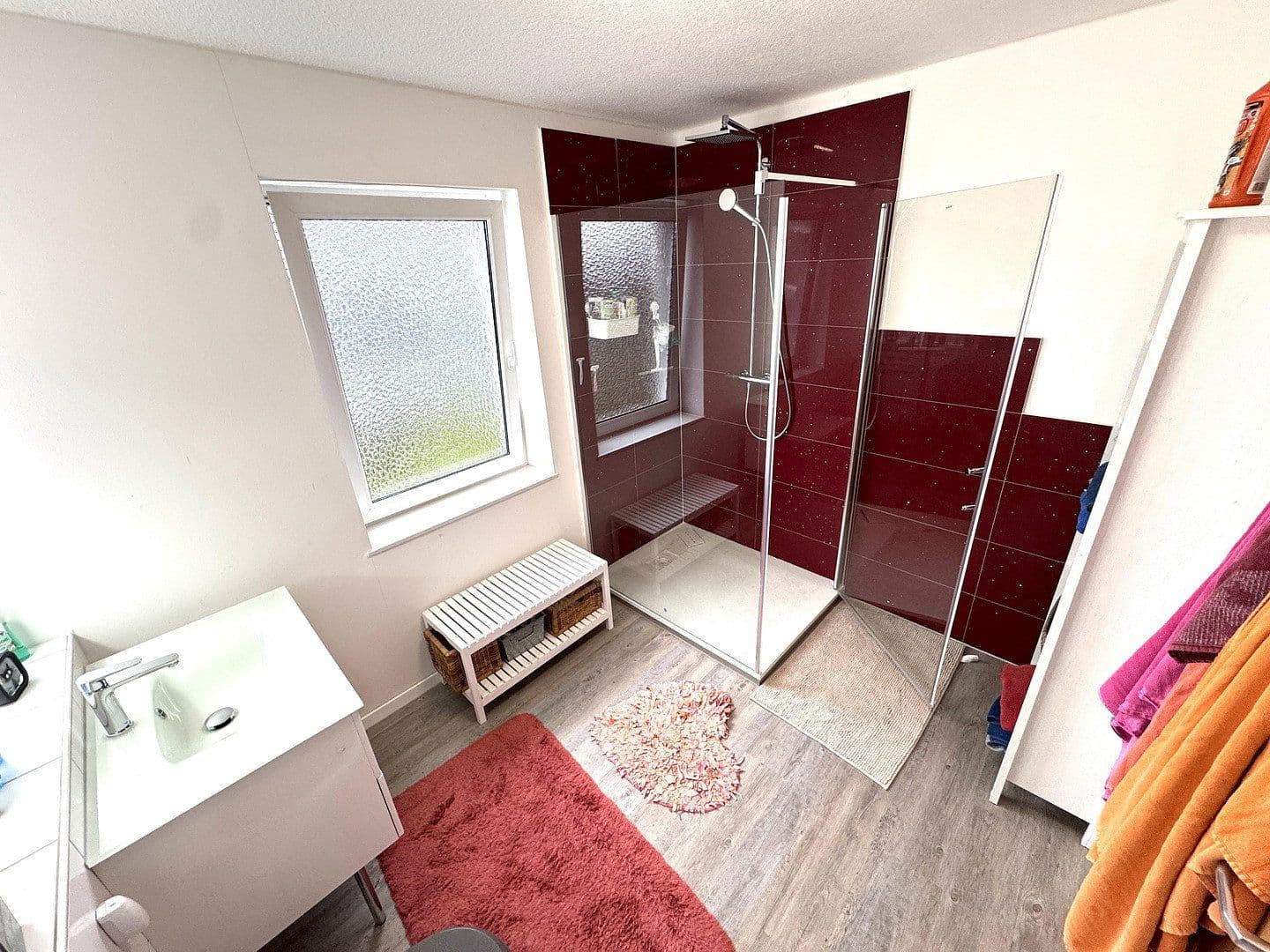 Prodej domu 120 m², pozemek 200 m², Velbert, Severní Porýní-Vestfálsko Prodej domu 120 m², pozemek 200 m², Velbert, Severní Porýní-Vestfálsko