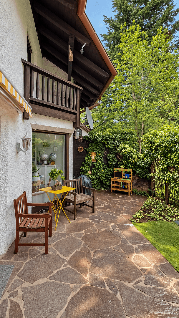 Prodej domu 82 m², pozemek 220 m², Mozartstr. 93A, Ottobrunn, Bavorsko Prodej domu 82 m², pozemek 220 m², Mozartstr. 93A, Ottobrunn, Bavorsko