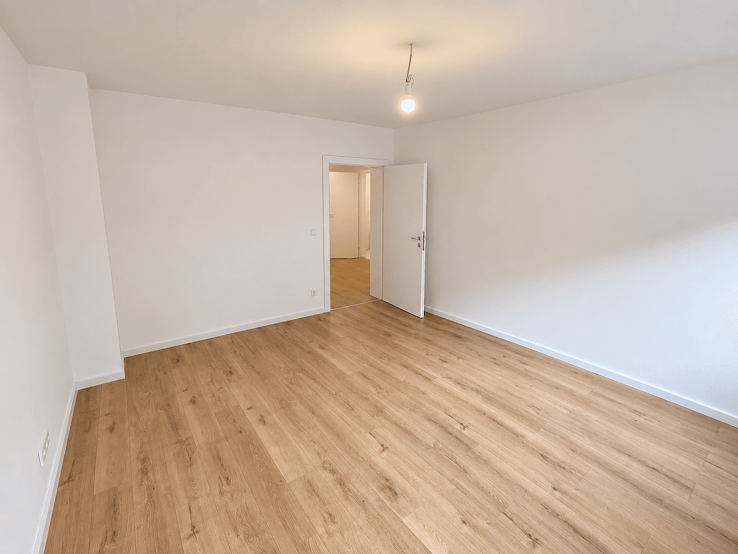 Pronájem bytu 2+1 50 m², Ziegelstr. 21, Wuppertal, Severní Porýní-Vestfálsko Pronájem bytu 2+1 50 m², Ziegelstr. 21, Wuppertal, Severní Porýní-Vestfálsko