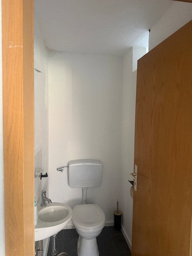 Pronájem bytu 3+1 78 m², TRöGELSBACH 10, Altensteig, Bádensko-Württembersko Pronájem bytu 3+1 78 m², TRöGELSBACH 10, Altensteig, Bádensko-Württembersko