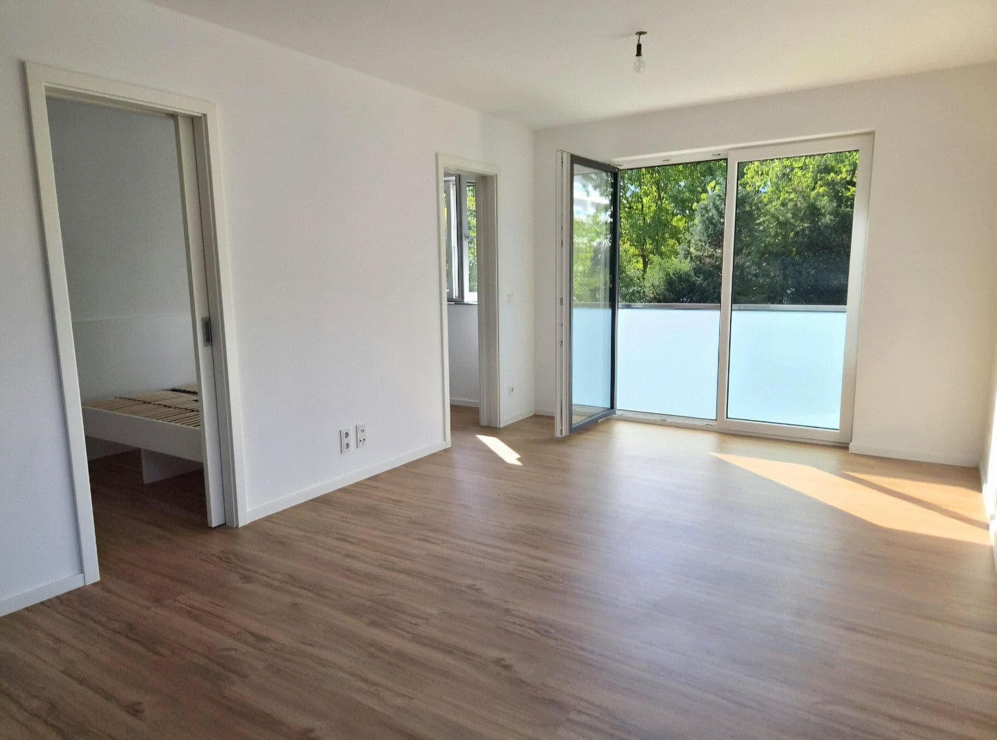 Pronájem bytu 1+kk 42 m², München, Bavorsko Pronájem bytu 1+kk 42 m², München, Bavorsko