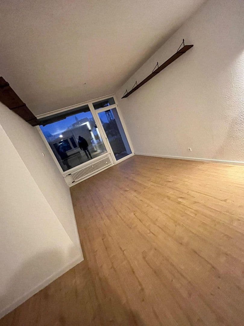 Pronájem bytu 3+1 87 m², Wilhelm-Ostwald-Str. 98, Siegburg, Severní Porýní-Vestfálsko Pronájem bytu 3+1 87 m², Wilhelm-Ostwald-Str. 98, Siegburg, Severní Porýní-Vestfálsko