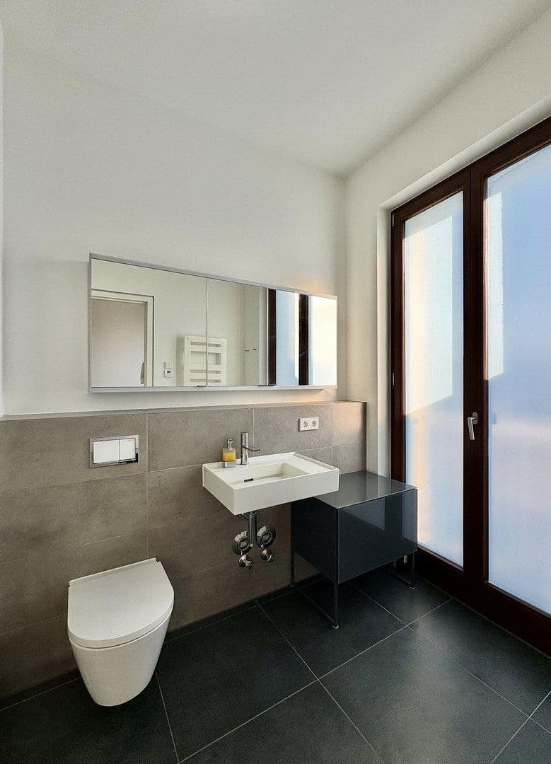 Prodej bytu 4+1 144 m², Frankfurt am Main, Hessen Prodej bytu 4+1 144 m², Frankfurt am Main, Hessen