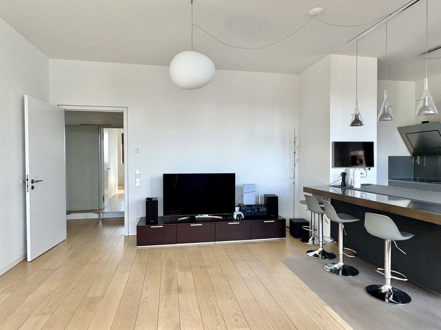 Prodej bytu 4+1 144 m², Frankfurt am Main, Hessen Prodej bytu 4+1 144 m², Frankfurt am Main, Hessen