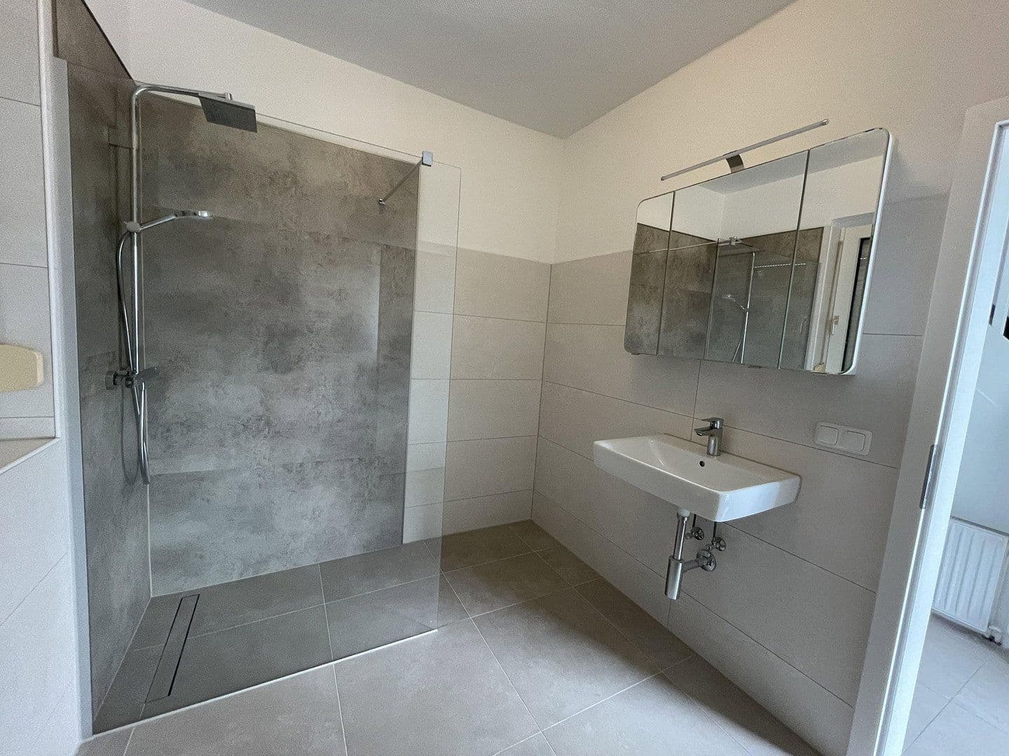 Pronájem domu 100 m², pozemek 500 m², Ganderkesee, Dolní Sasko Pronájem domu 100 m², pozemek 500 m², Ganderkesee, Dolní Sasko