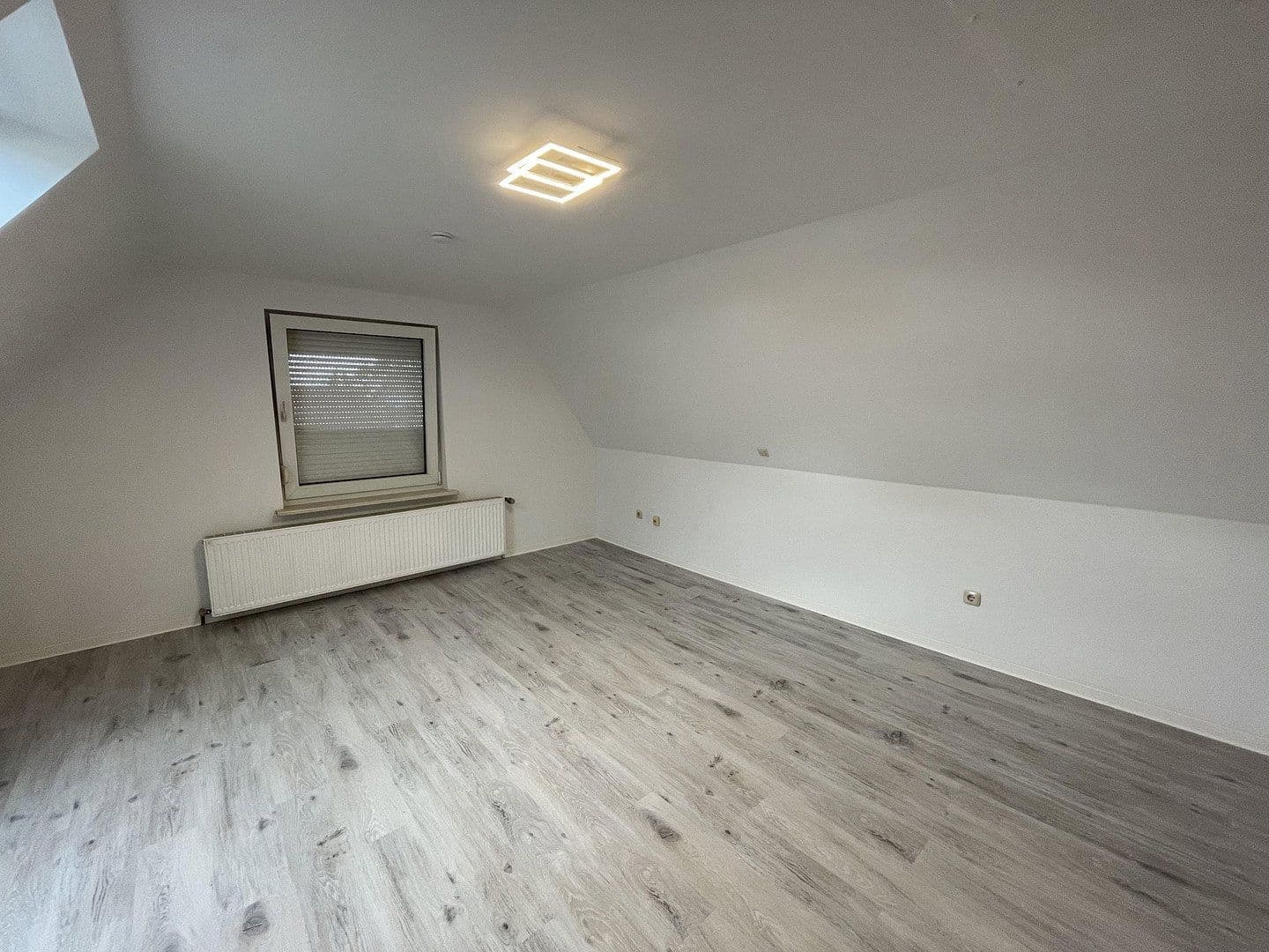 Pronájem domu 100 m², pozemek 500 m², Ganderkesee, Dolní Sasko Pronájem domu 100 m², pozemek 500 m², Ganderkesee, Dolní Sasko