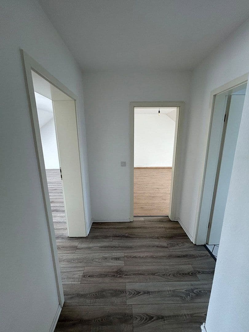 Pronájem bytu 2+1 56 m², Düsseldorf, Severní Porýní-Vestfálsko Pronájem bytu 2+1 56 m², Düsseldorf, Severní Porýní-Vestfálsko
