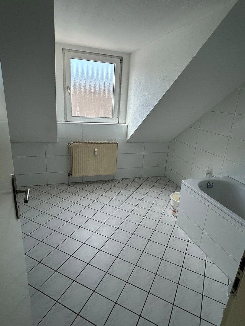 Pronájem bytu 2+1 56 m², Düsseldorf, Severní Porýní-Vestfálsko Pronájem bytu 2+1 56 m², Düsseldorf, Severní Porýní-Vestfálsko
