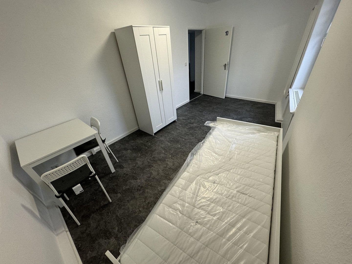Pronájem nebytového prostoru 400 m², Johannisthaler Chaussee 431, Berlin, Berlín Pronájem nebytového prostoru 400 m², Johannisthaler Chaussee 431, Berlin, Berlín
