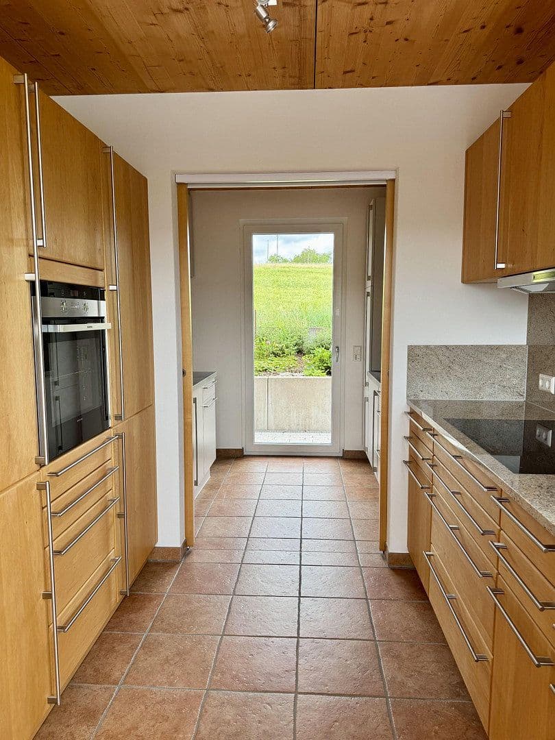 Prodej domu 247 m², pozemek 442 m², Calw, Bádensko-Württembersko Prodej domu 247 m², pozemek 442 m², Calw, Bádensko-Württembersko