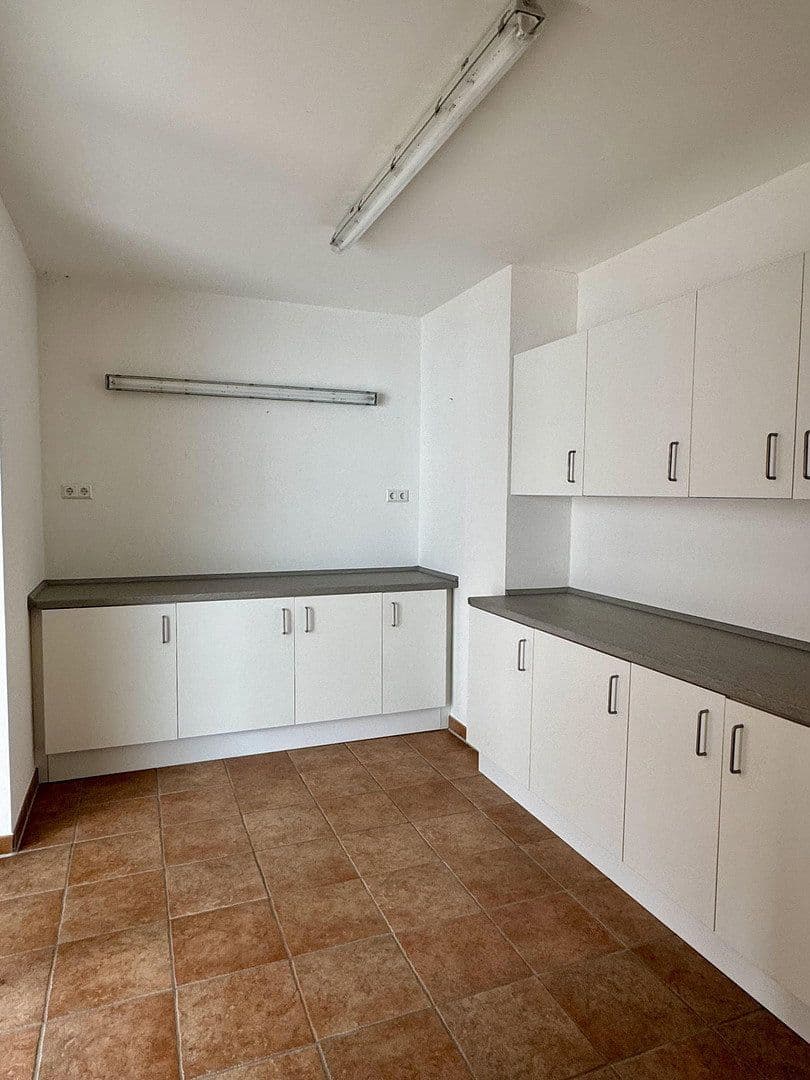 Prodej domu 247 m², pozemek 442 m², Calw, Bádensko-Württembersko Prodej domu 247 m², pozemek 442 m², Calw, Bádensko-Württembersko