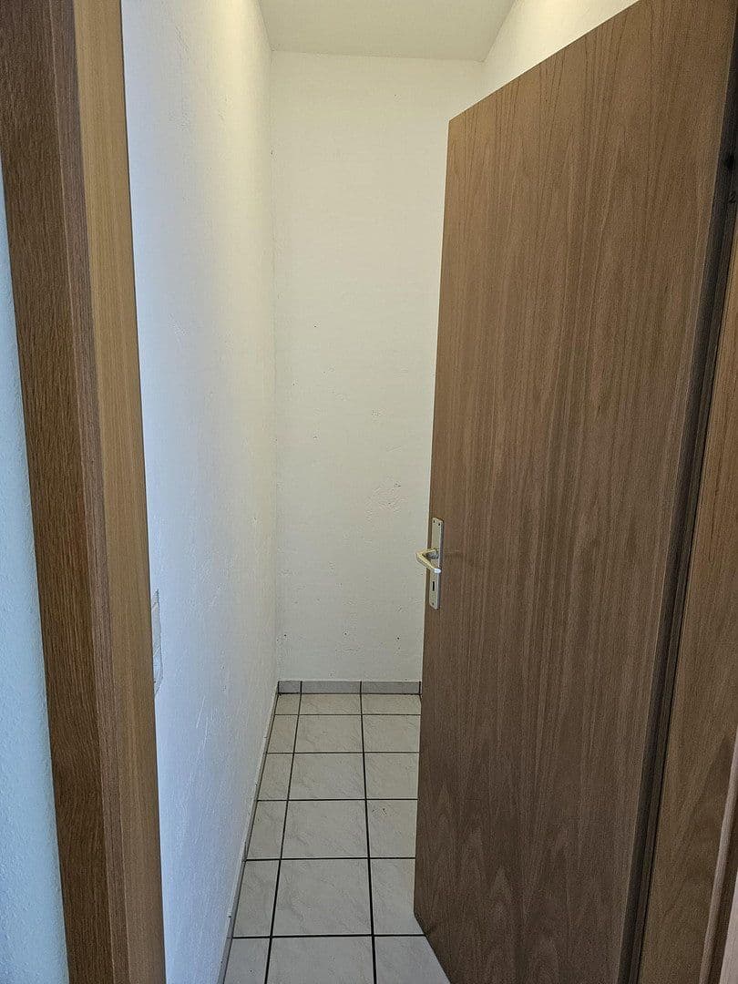 Pronájem bytu 1+1 36 m², Wolfsackerweg 4, Waldshut-Tiengen, Bádensko-Württembersko Pronájem bytu 1+1 36 m², Wolfsackerweg 4, Waldshut-Tiengen, Bádensko-Württembersko