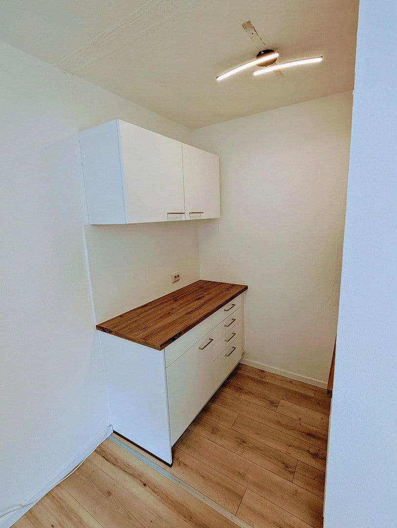 Pronájem bytu 1+1 26 m², Staffelstraße 4, Stuttgart, Bádensko-Württembersko Pronájem bytu 1+1 26 m², Staffelstraße 4, Stuttgart, Bádensko-Württembersko