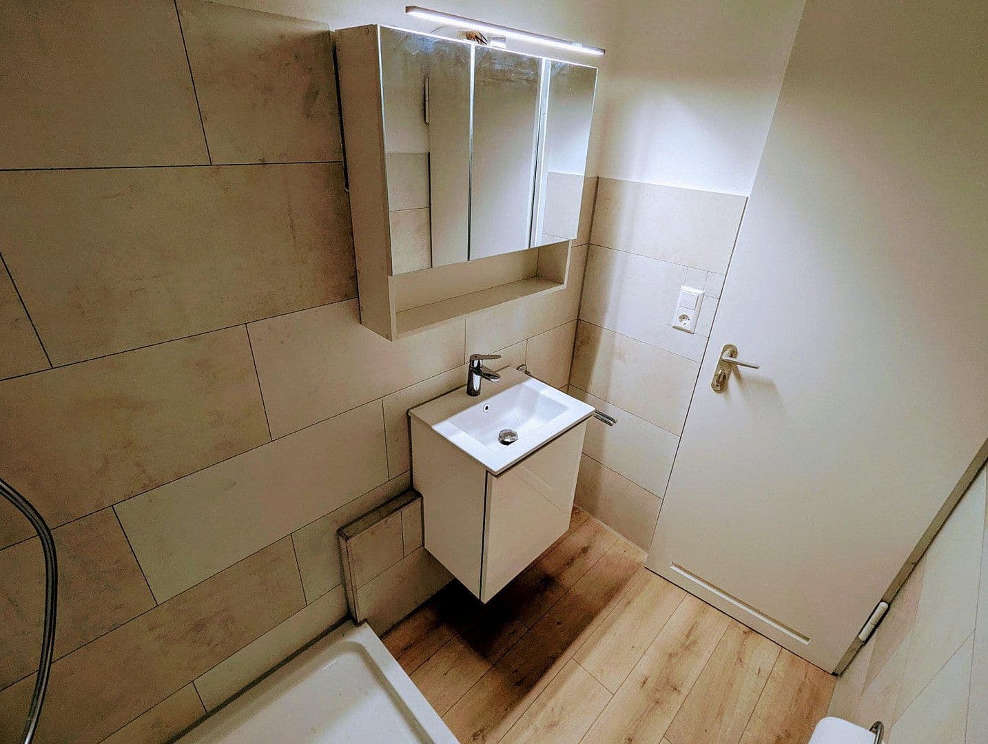 Pronájem bytu 1+1 26 m², Staffelstraße 4, Stuttgart, Bádensko-Württembersko Pronájem bytu 1+1 26 m², Staffelstraße 4, Stuttgart, Bádensko-Württembersko