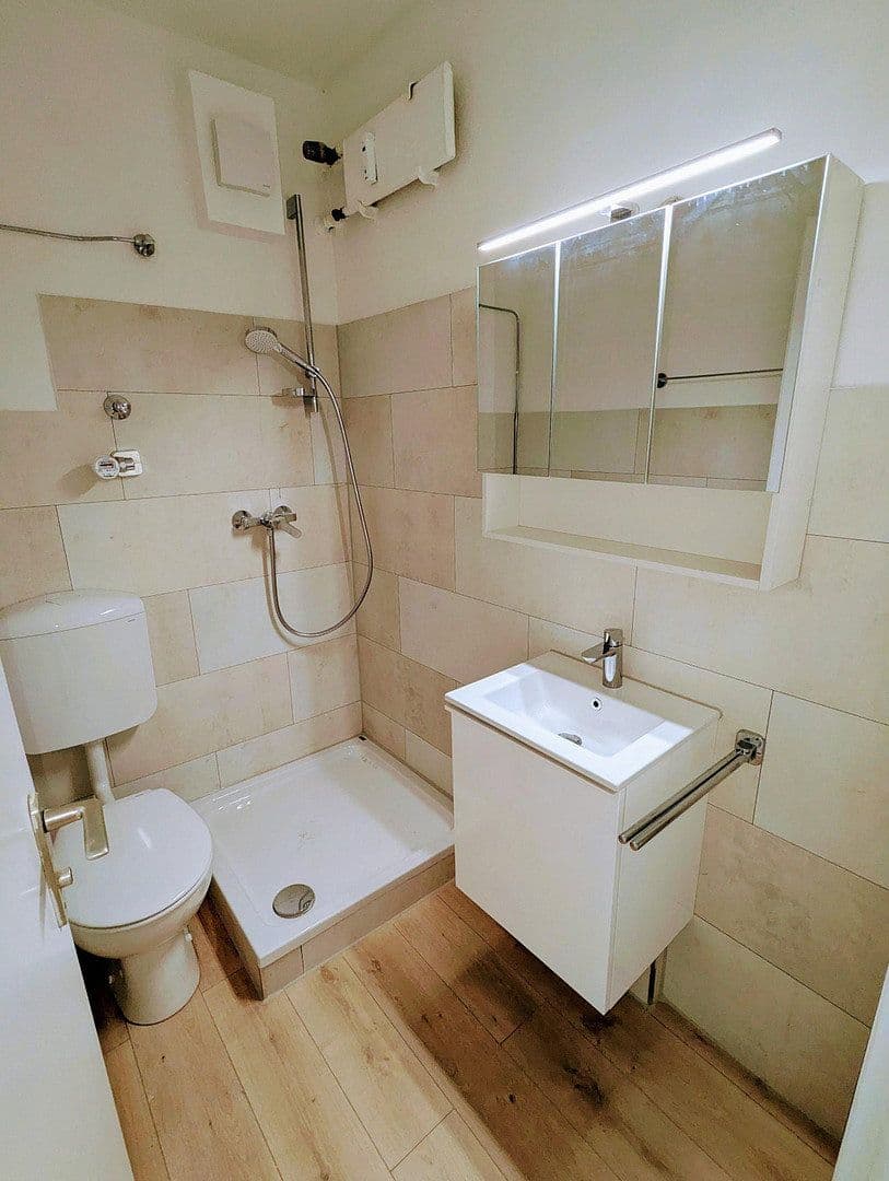 Pronájem bytu 1+1 26 m², Staffelstraße 4, Stuttgart, Bádensko-Württembersko Pronájem bytu 1+1 26 m², Staffelstraße 4, Stuttgart, Bádensko-Württembersko