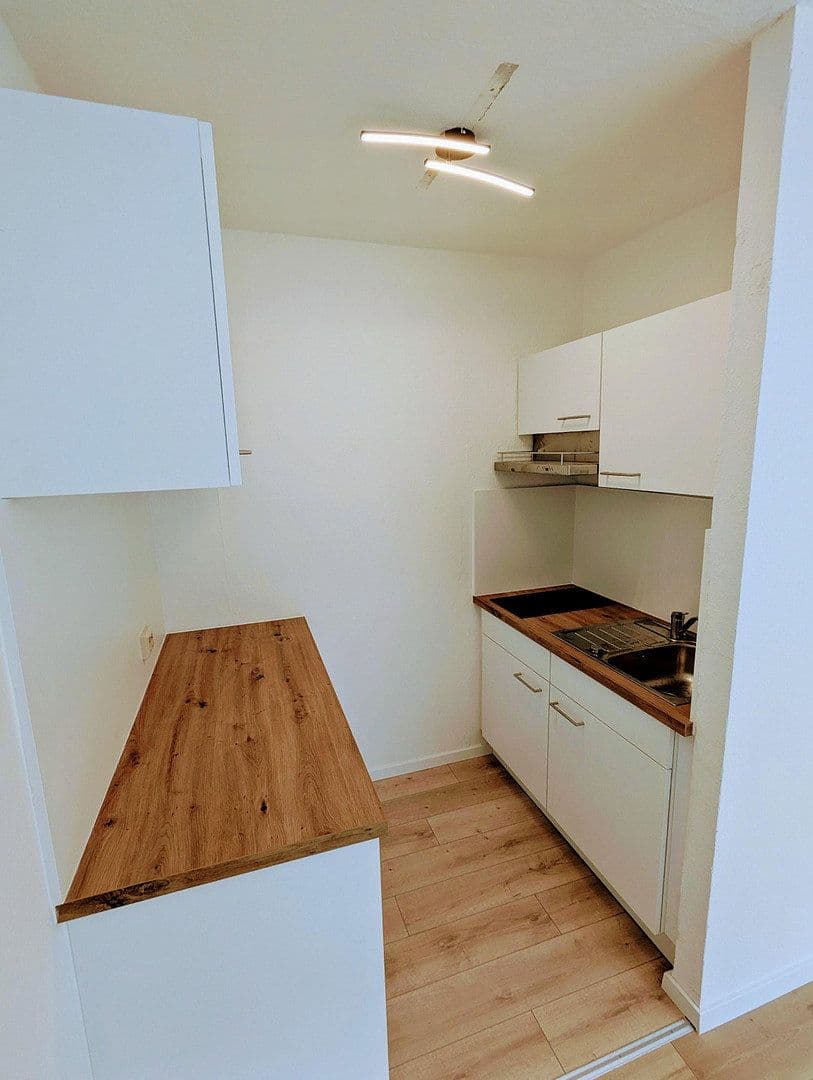 Pronájem bytu 1+1 26 m², Staffelstraße 4, Stuttgart, Bádensko-Württembersko Pronájem bytu 1+1 26 m², Staffelstraße 4, Stuttgart, Bádensko-Württembersko