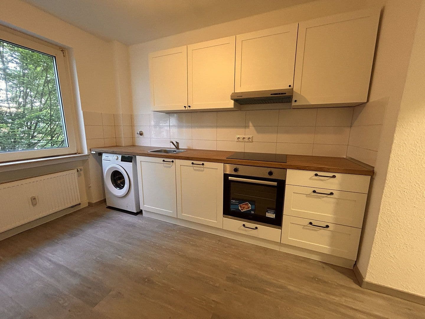 Pronájem bytu 2+1 63 m², Julienstraße 1, Essen, Severní Porýní-Vestfálsko Pronájem bytu 2+1 63 m², Julienstraße 1, Essen, Severní Porýní-Vestfálsko