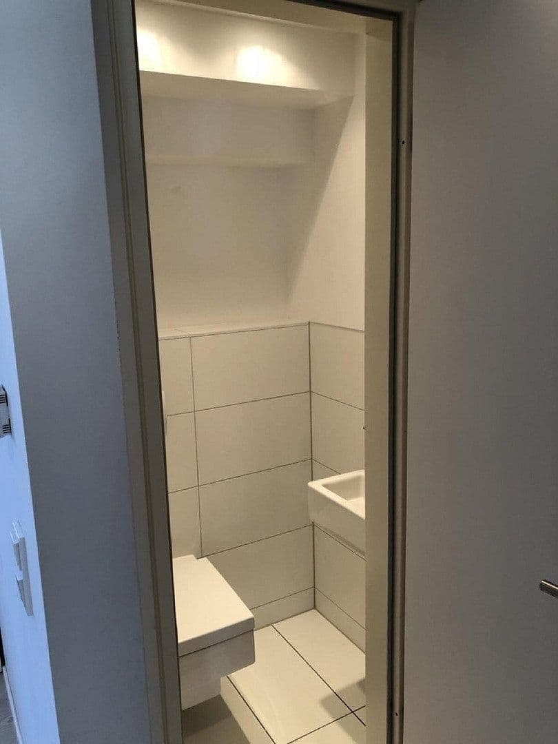 Prodej domu 175 m², pozemek 100 m², Offenbach, Hessen Prodej domu 175 m², pozemek 100 m², Offenbach, Hessen