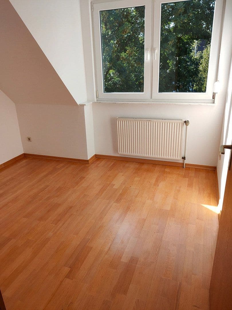 Pronájem bytu 4+1 105 m², Gemeinde Str. 22, Bochum, Severní Porýní-Vestfálsko Pronájem bytu 4+1 105 m², Gemeinde Str. 22, Bochum, Severní Porýní-Vestfálsko