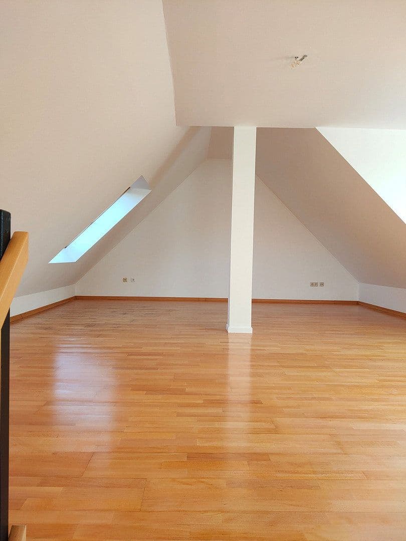 Pronájem bytu 4+1 105 m², Gemeinde Str. 22, Bochum, Severní Porýní-Vestfálsko Pronájem bytu 4+1 105 m², Gemeinde Str. 22, Bochum, Severní Porýní-Vestfálsko