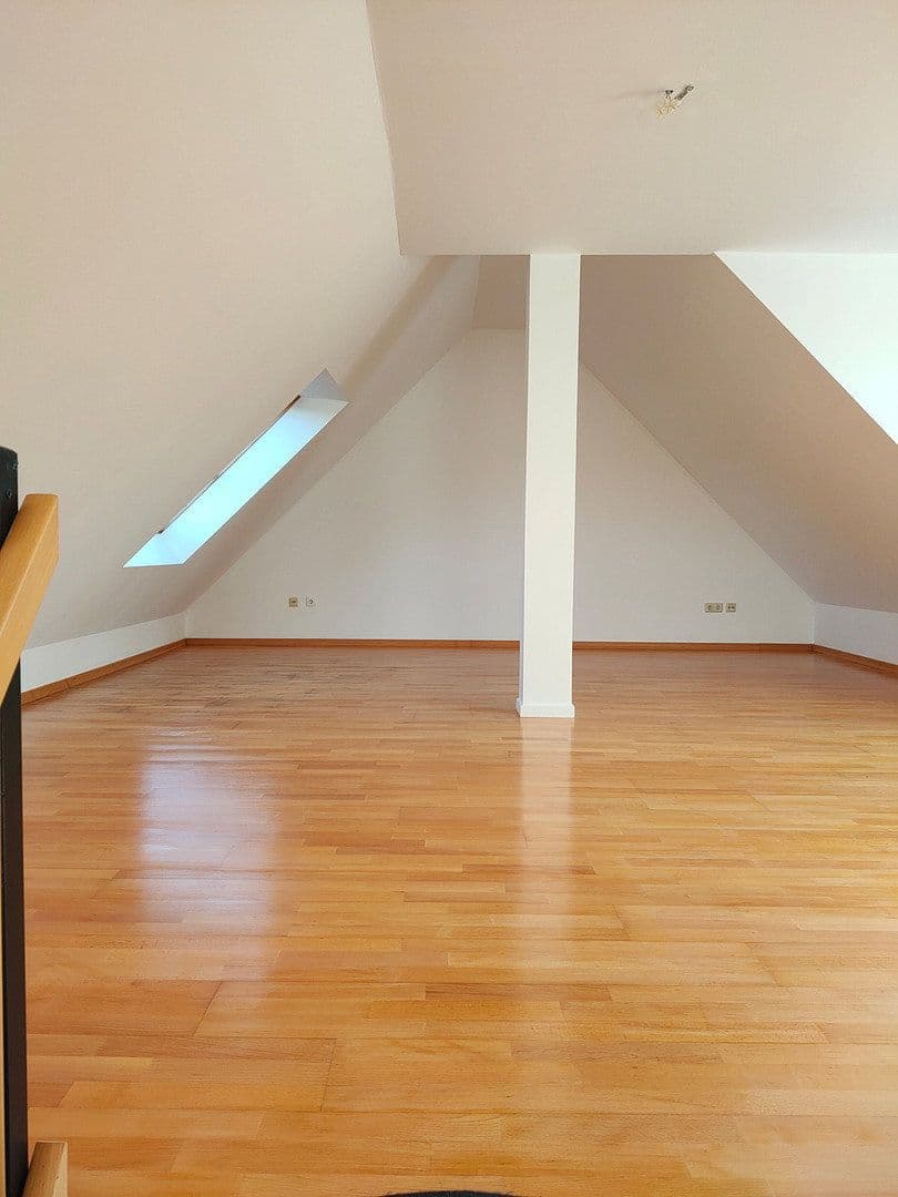 Pronájem bytu 4+1 105 m², Gemeinde Str. 22, Bochum, Severní Porýní-Vestfálsko Pronájem bytu 4+1 105 m², Gemeinde Str. 22, Bochum, Severní Porýní-Vestfálsko