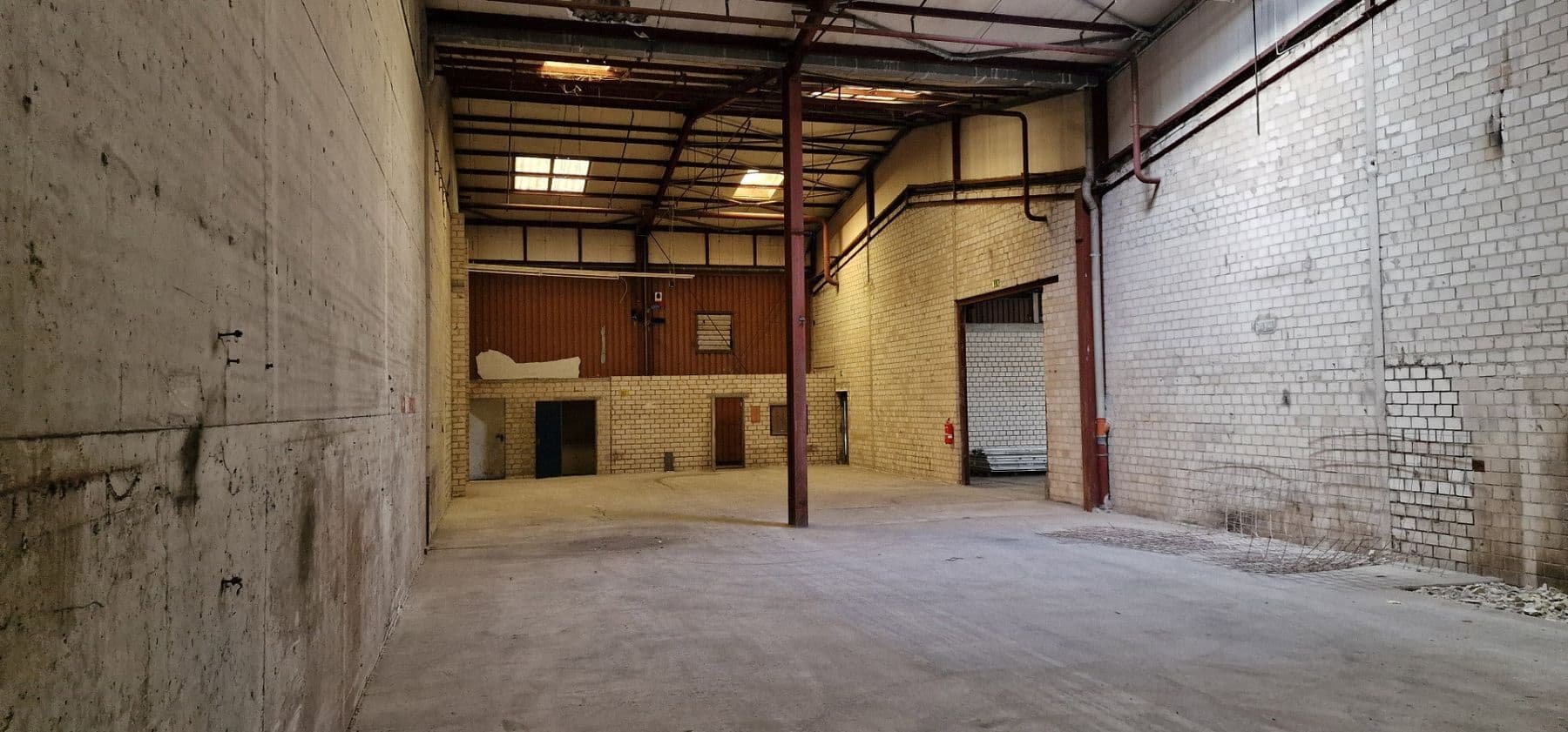 Pronájem nebytového prostoru 5.800 m², Industriestr. 12 a + 12 b + 12 c, Bergkamen, Severní Porýní-Vestfálsko Pronájem nebytového prostoru 5.800 m², Industriestr. 12 a + 12 b + 12 c, Bergkamen, Severní Porýní-Vestfálsko
