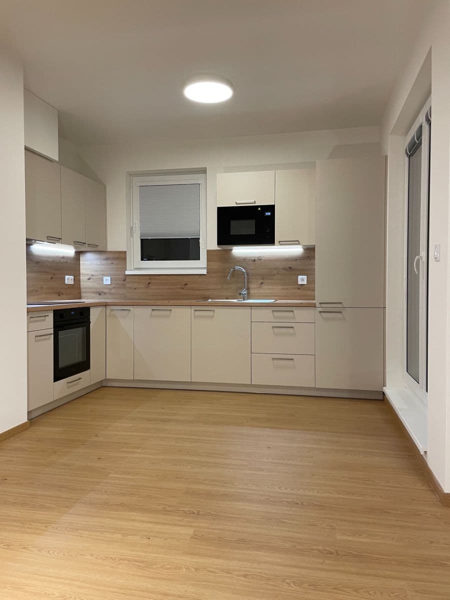 Pronájem bytu 2+kk 51 m², Šternovská, Praha, Praha Pronájem bytu 2+kk 51 m², Šternovská, Praha, Praha