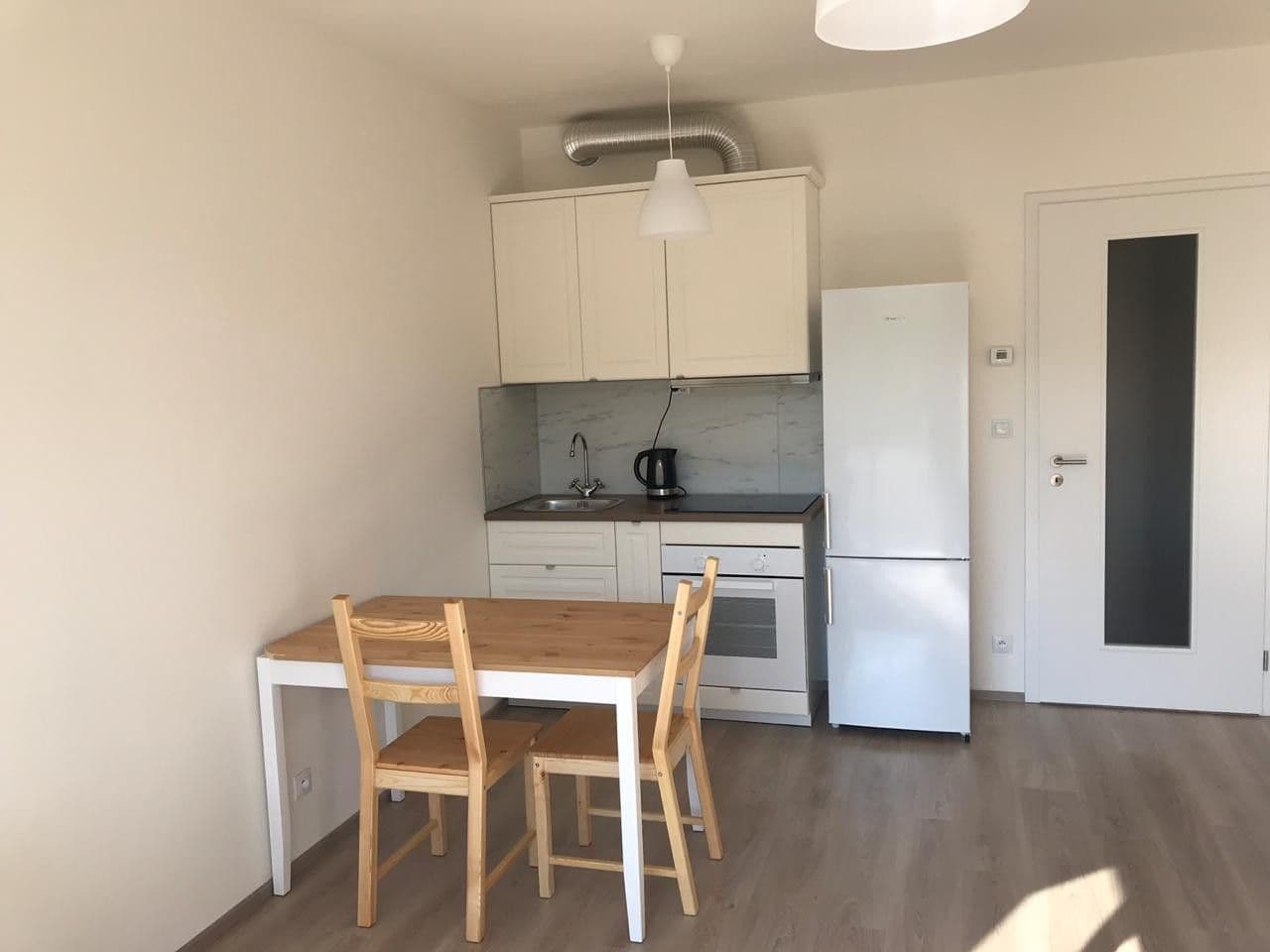 Pronájem bytu 1+kk 30 m², Mantovská, Praha, Praha Pronájem bytu 1+kk 30 m², Mantovská, Praha, Praha