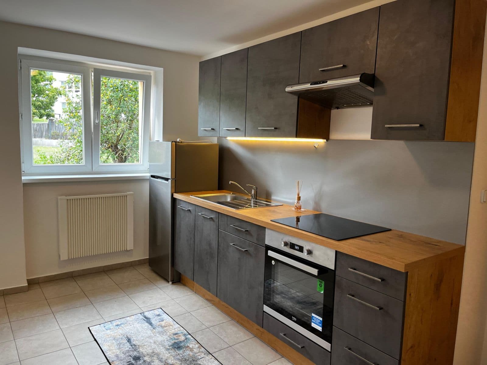 Pronájem bytu 1+1 39 m², Třída Míru, Beroun, Středočeský kraj Pronájem bytu 1+1 39 m², Třída Míru, Beroun, Středočeský kraj