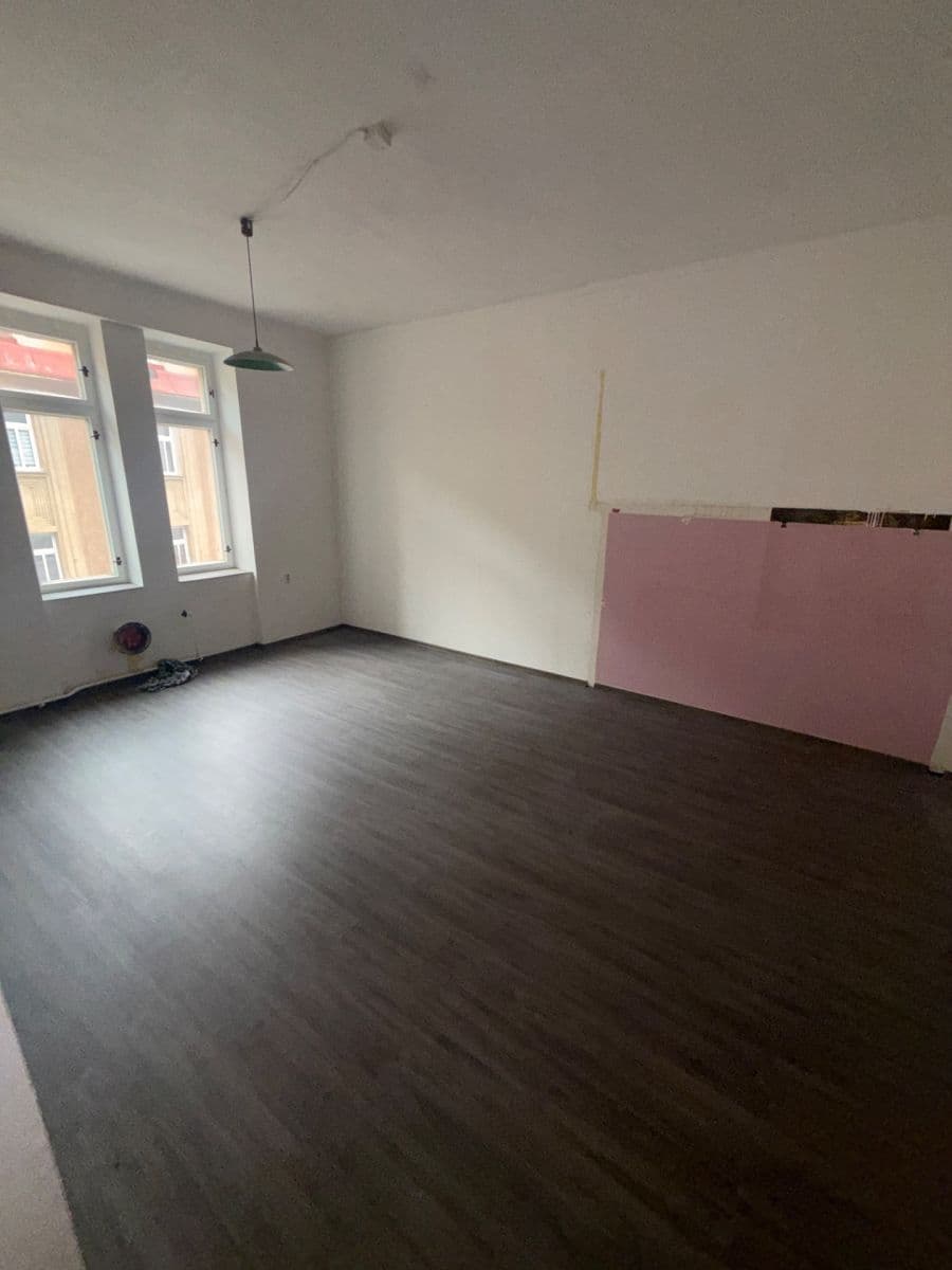 Pronájem bytu 2+1 70 m², Hřímalého, Plzeň, Plzeňský kraj Pronájem bytu 2+1 70 m², Hřímalého, Plzeň, Plzeňský kraj