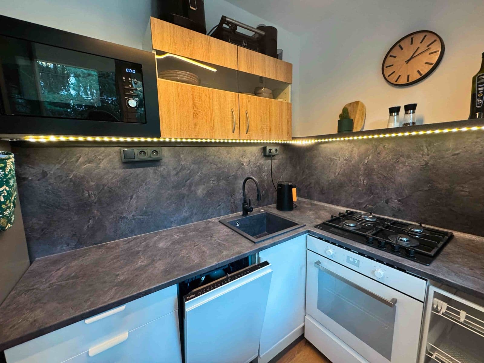 Prodej bytu 1+kk 26 m², Českolipská, Praha, Praha Prodej bytu 1+kk 26 m², Českolipská, Praha, Praha