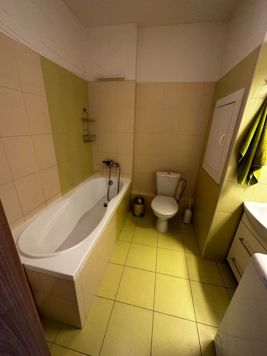 Pronájem bytu 1+1 39 m², Varenská, Ostrava, Moravskoslezský kraj Pronájem bytu 1+1 39 m², Varenská, Ostrava, Moravskoslezský kraj