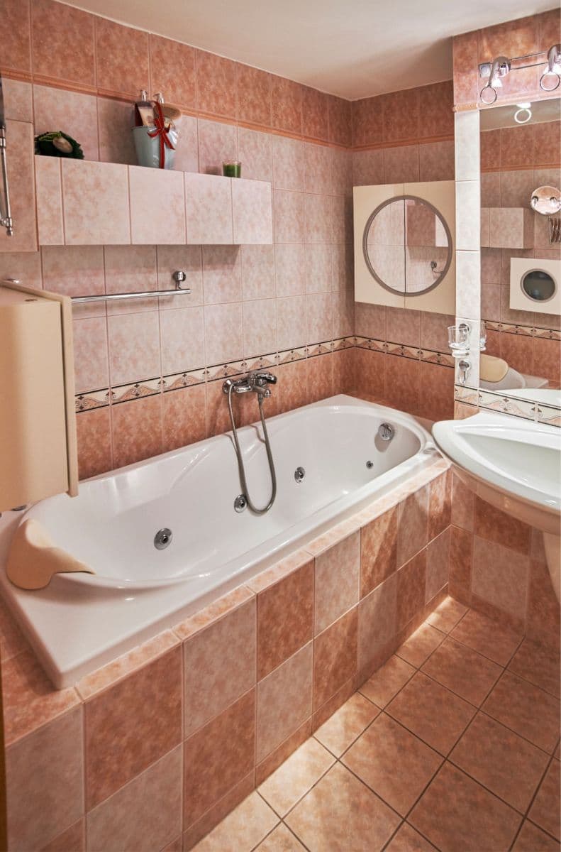 Pronájem bytu 3+kk 85 m², Hellichova, Praha, Praha Pronájem bytu 3+kk 85 m², Hellichova, Praha, Praha